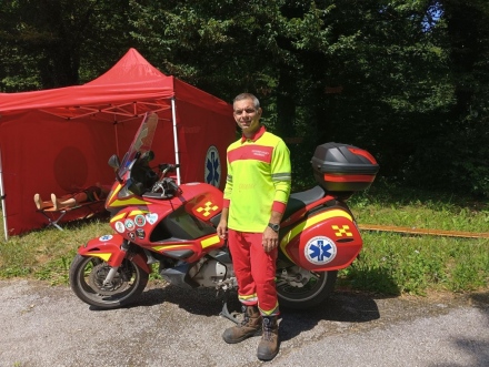 Демонстрация на първа помощ със спасителен мотор организира единственият кмет парамедик у нас